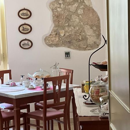 カリアリ Su Coccu Bed & Breakfast エクステリア 写真
